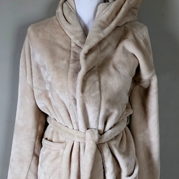 SUMMER & ROSE Plush Hooded Bathrobe /L-XL - Picture 3 of 8